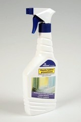 Czysta kabina prysznicowa