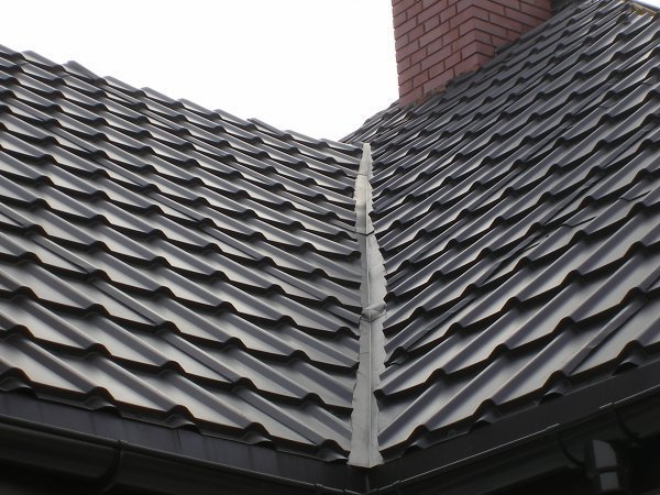 Nieprawidlowo_wykonany_kosz_dachowy_fot