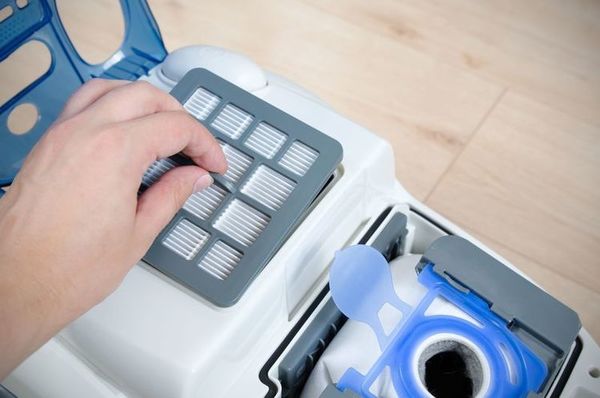 Sprad___w_jakim_stanie_jest_filtr_Worwo123rf