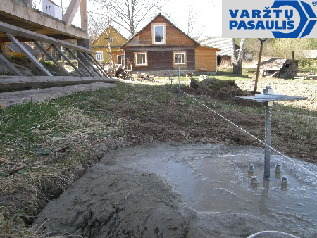 Wsporniki układamy w jednej linii