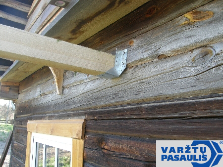 Nakładamy belkę podtrzymującą