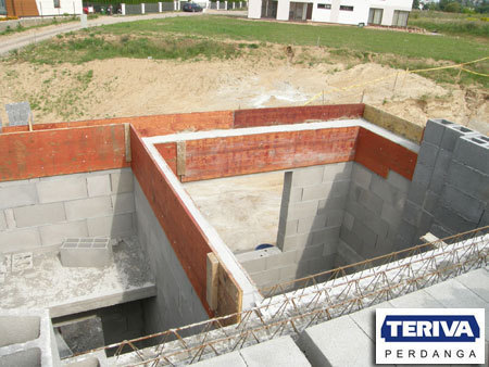 Układanie dodatkowych belek w miejscach o większym obciążeniu