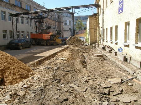 Wywożenie starego gruntu i nawierzchni Wywożenie starego gruntu i nawierzchni