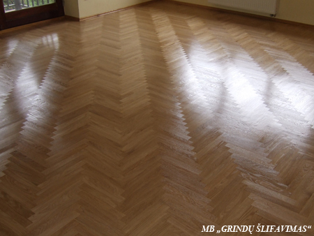 Szlifowanie i renowacja parkietu