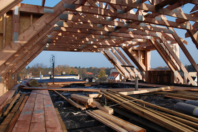 Konstrukcja wykonana z wiązar&oacute;w