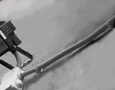 Rura wciśnięta do zaciskowych uchwyt&oacute;w.