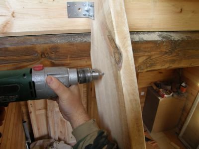 Wiercimy otwór. Wiercimy otwór.