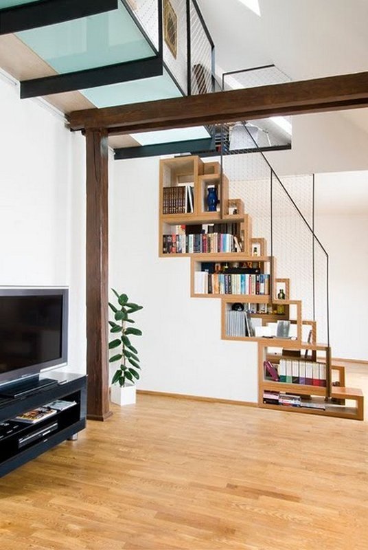 P&oacute;łka schody